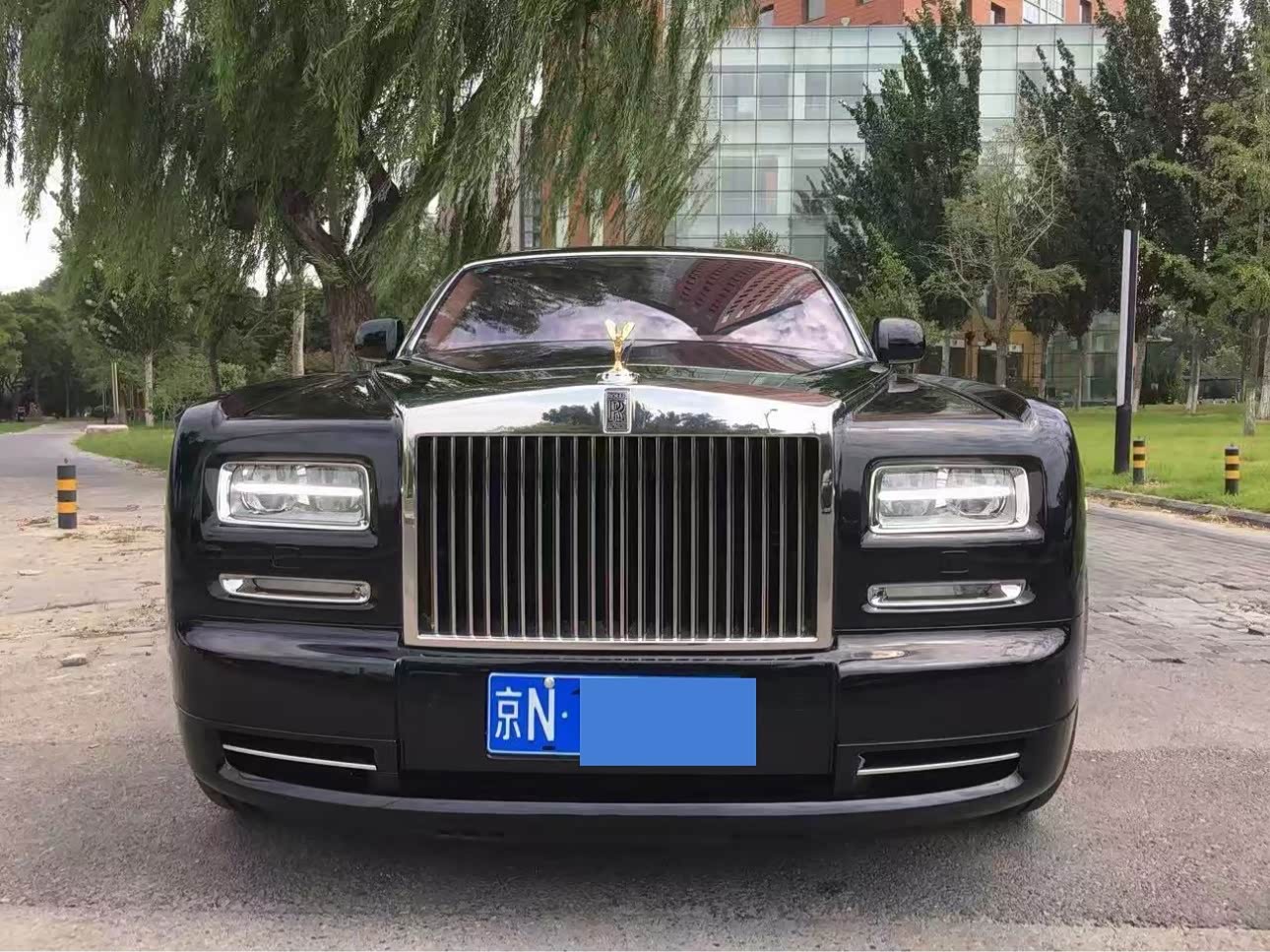 Rolls-Royce Phantom
