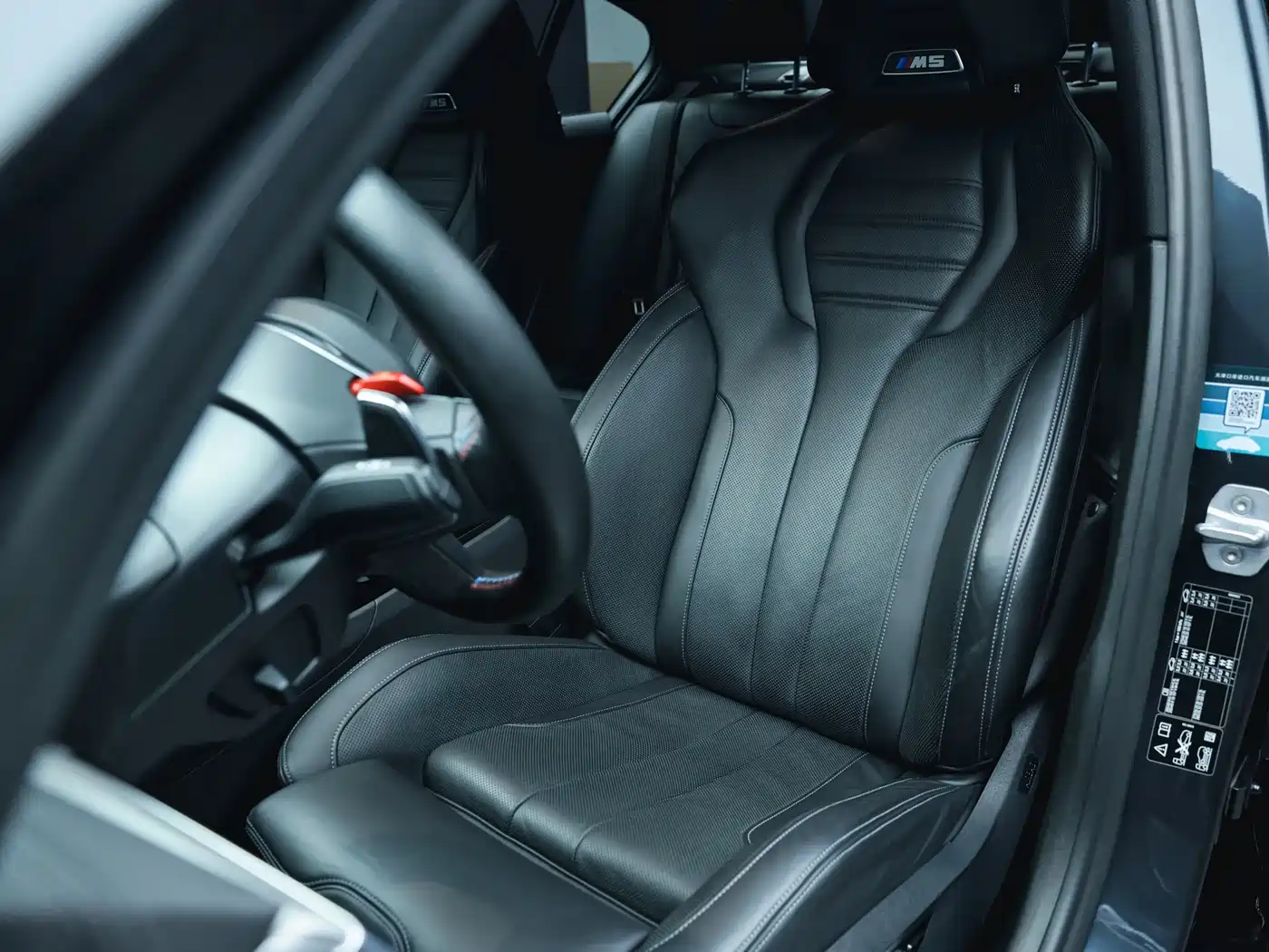 BMW M5 2018 M5 фото 15