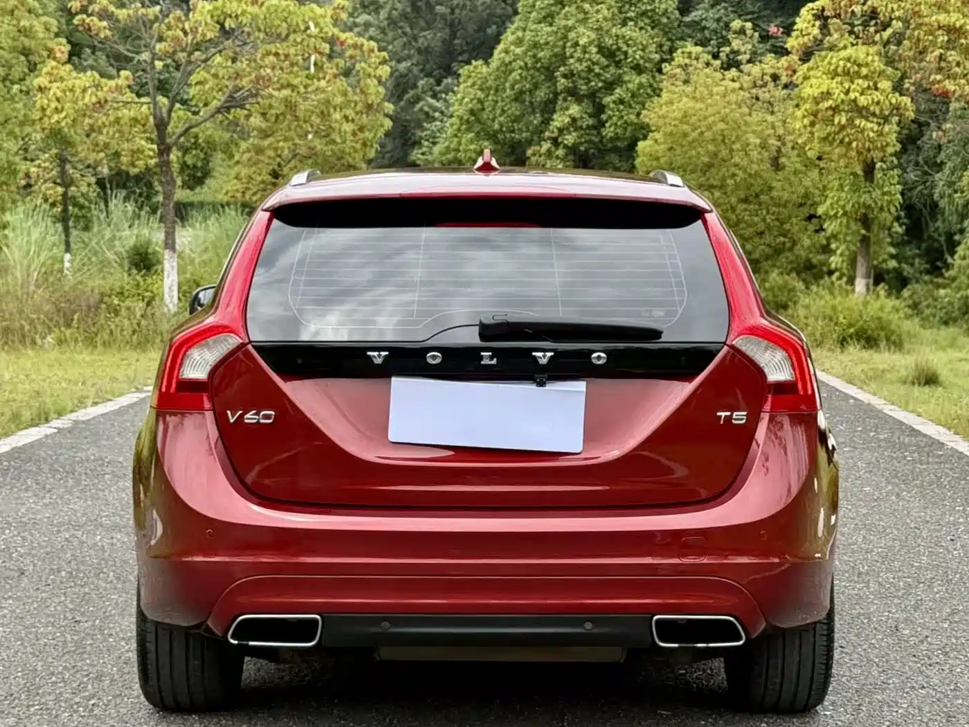 Volvo V60 2013 2014 T5 Wisdom & Elegance