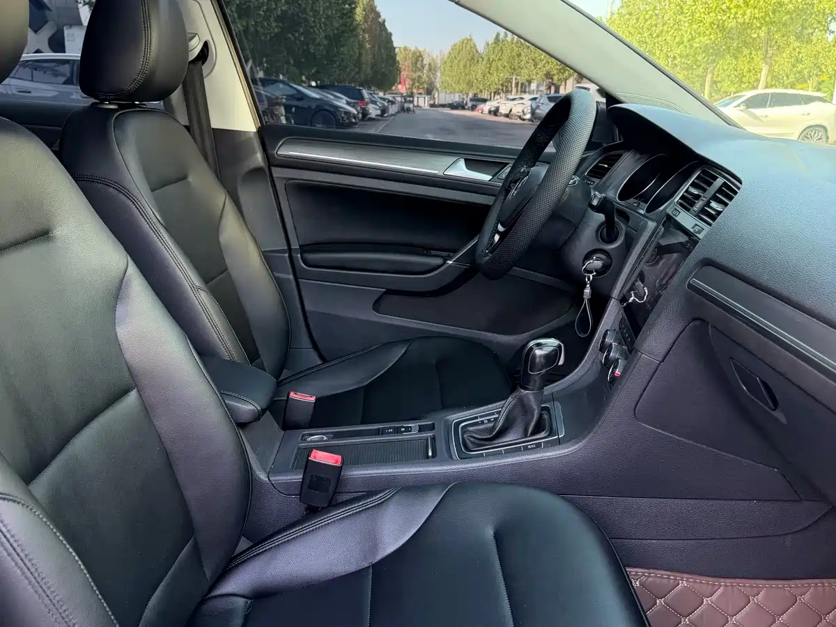 Volkswagen Golf 2015 1.4TSI Automatic Comfort фото 10