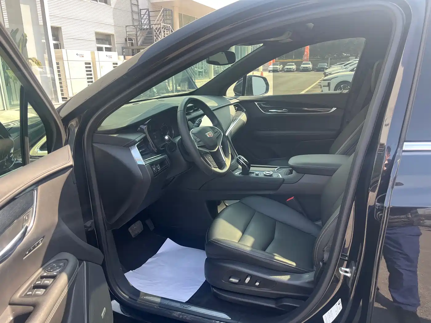 Cadillac XT5 2024 2.0T FWD Fashion Edition фото 4