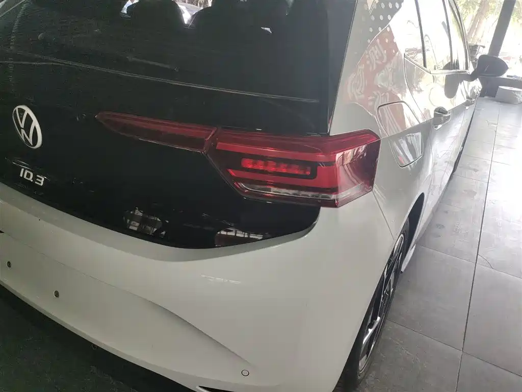 Volkswagen ID.3 2023 Upgraded Pure Intelligence Edition фото 8