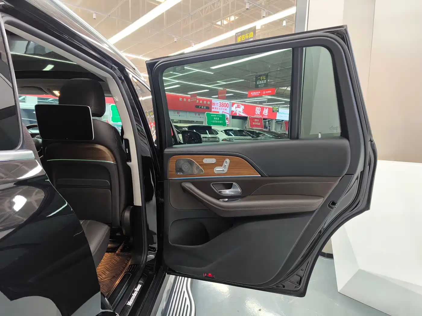 Mercedes-Benz GLS 2021 Facelift GLS 450 4MATIC Luxury фото 26