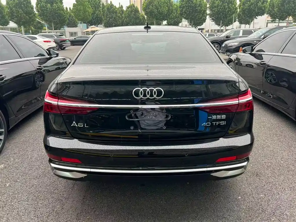 Audi A6L 2025 40 TFSI Luxury Sport фото 4