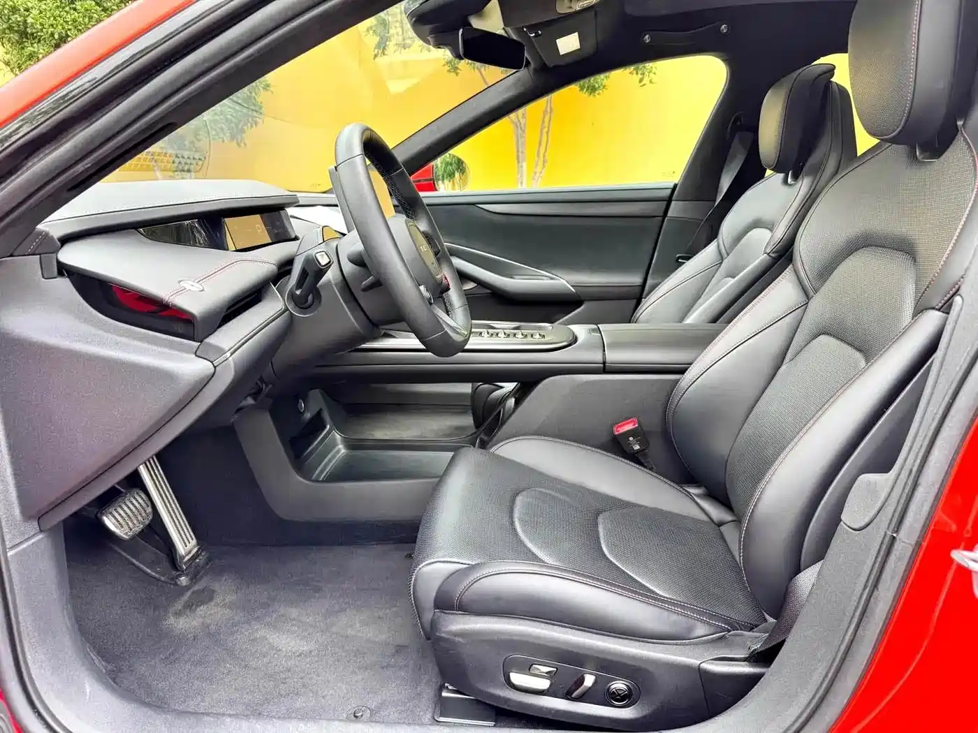Xiaomi Auto Xiaomi SU7 2024 AWD Extended Range Advanced Smart Driving Max Edition фото 6