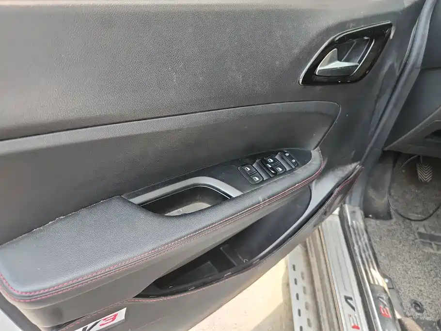 Zhonghua V3 2016 2016 1.5L Manual Smart