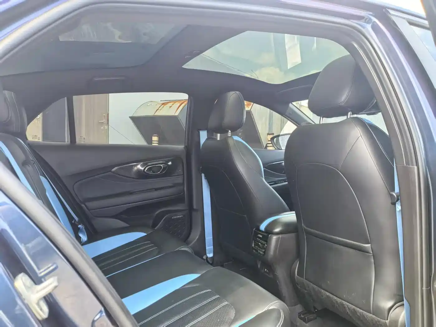 GAC Trumpchi Trumpchi Emkoo 2022 270T DCT J16 Galaxy Fighter Edition фото 11