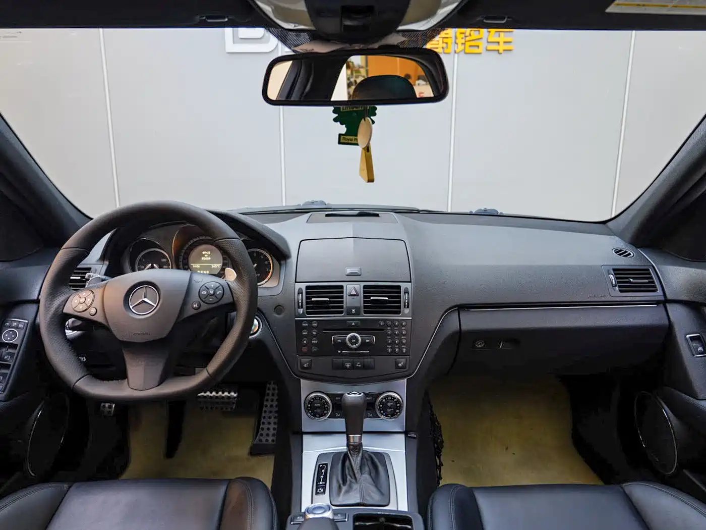 Mercedes-Benz C-Class AMG 2010 AMG C 63 Sport Enhanced Edition фото 7