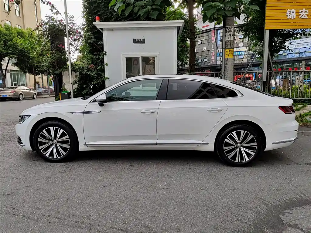 Volkswagen FAW-Volkswagen CC 2020 330TSI Glamour Version China VI фото 3