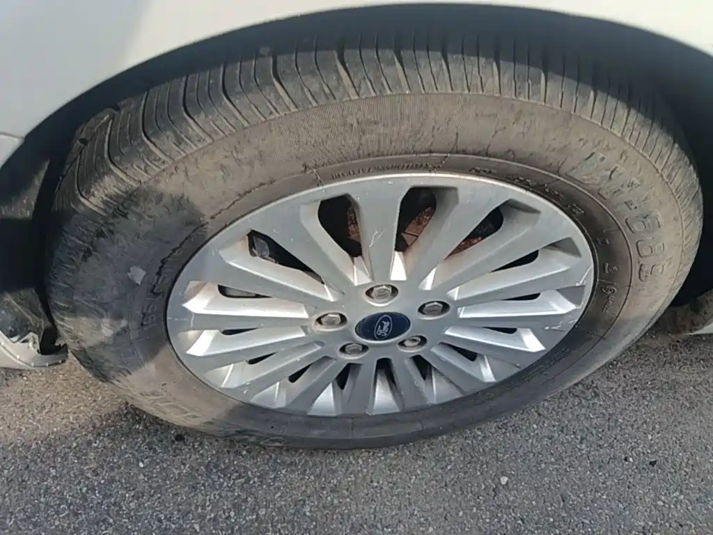 Photo 23 - Ford Focus