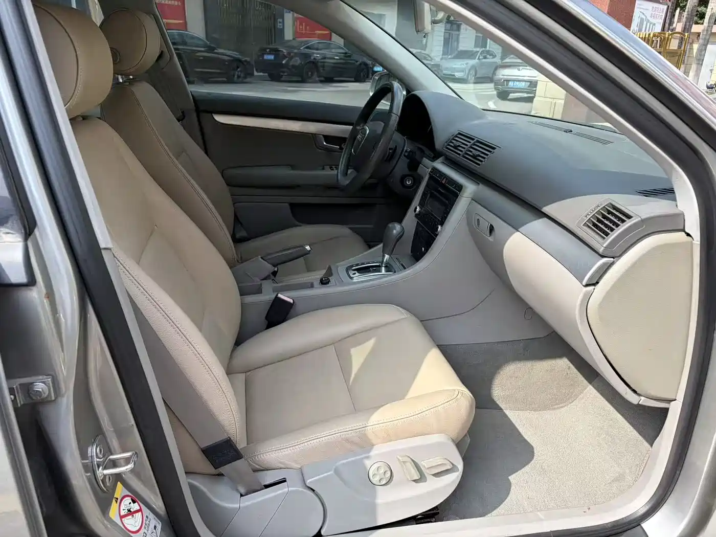 Audi A4 2008 Model 1.8T Automatic Comfort фото 9