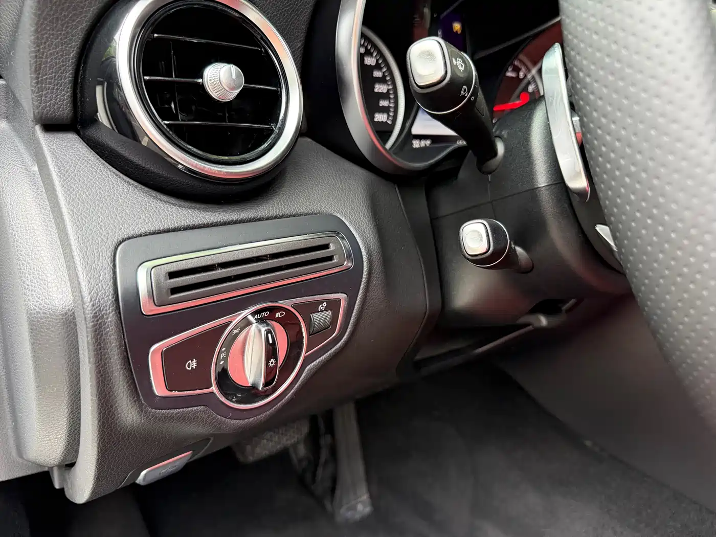 Mercedes-Benz C-Class 2017 C 200 Sport фото 8