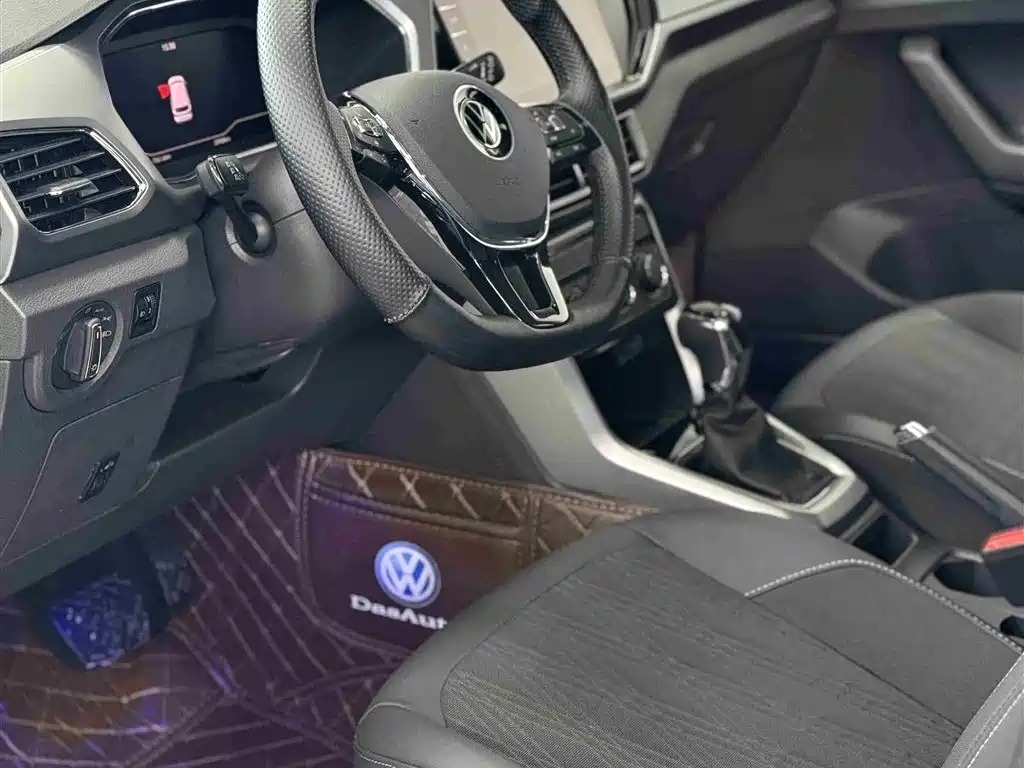 VOLKSWAGEN TU KAI