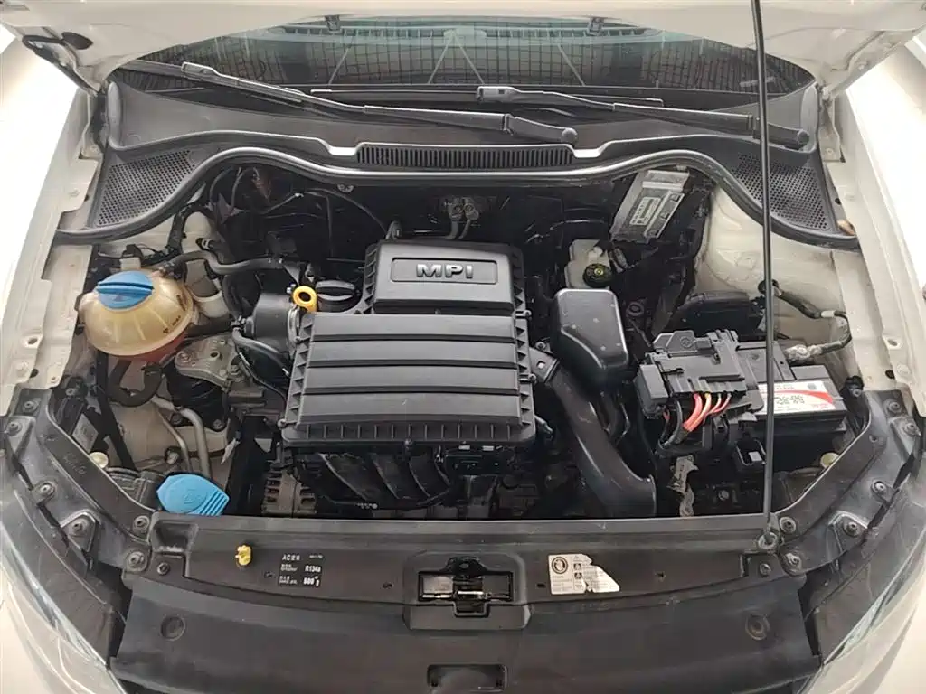 Volkswagen Polo 2016 1.6L Automatic Comfort фото 19