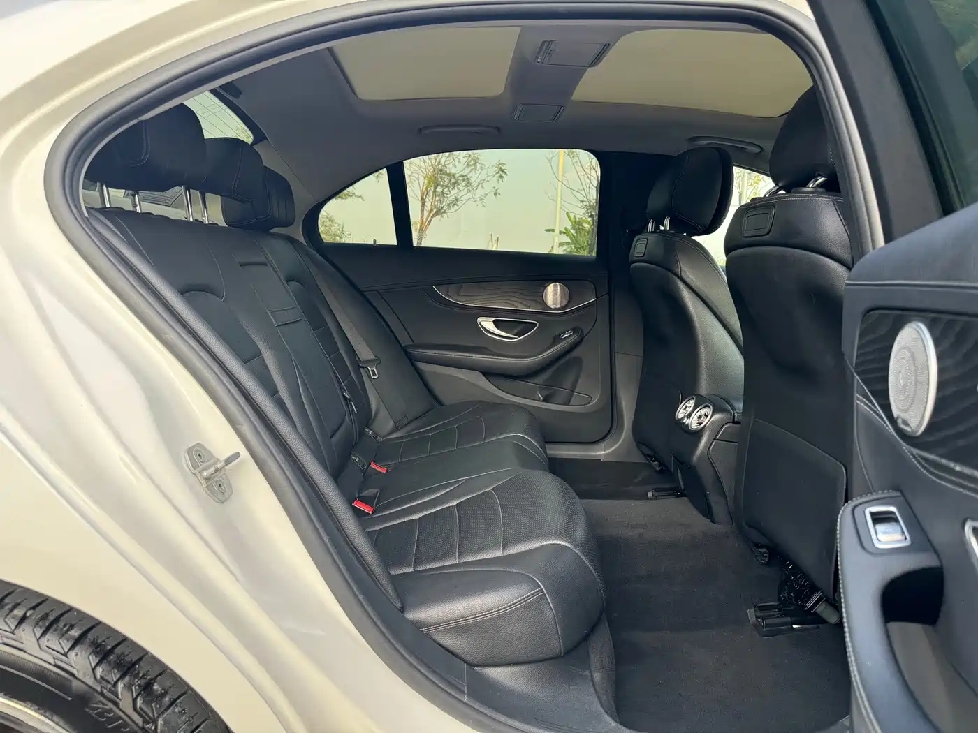 Mercedes-Benz C-Class 2016 2015 Facelift C 200 L Sport
