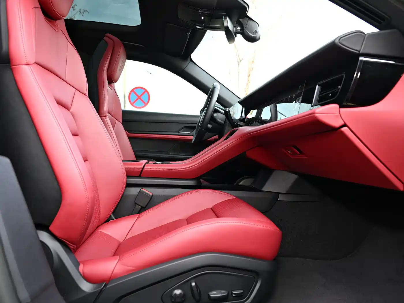 Porsche Taycan 2022 Taycan фото 8