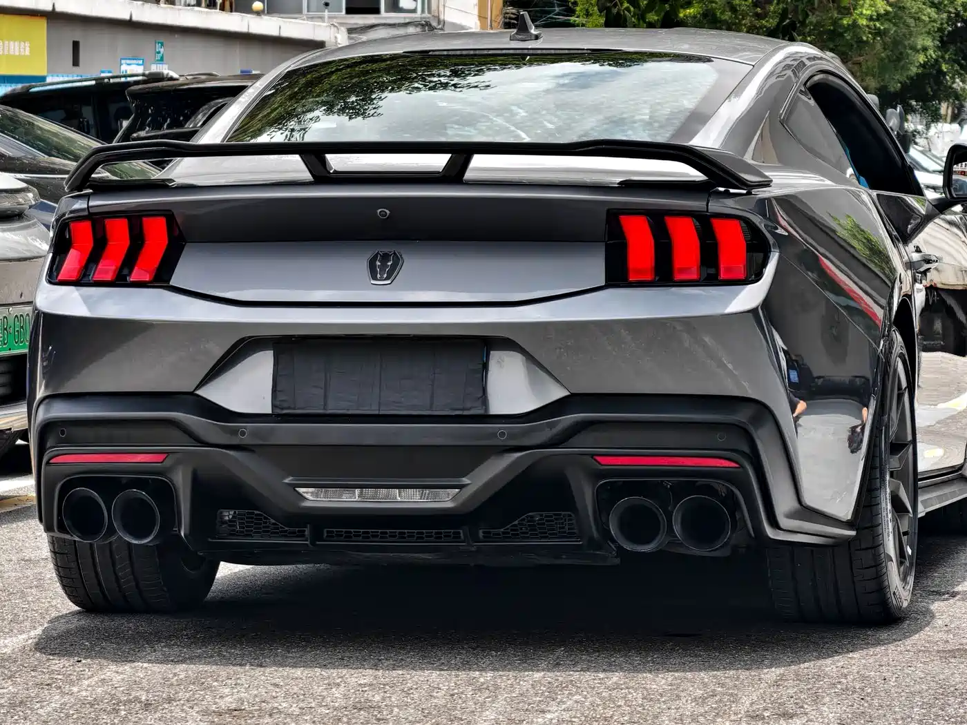 Ford Mustang 2024 5.0L V8 Dark Horse фото 12