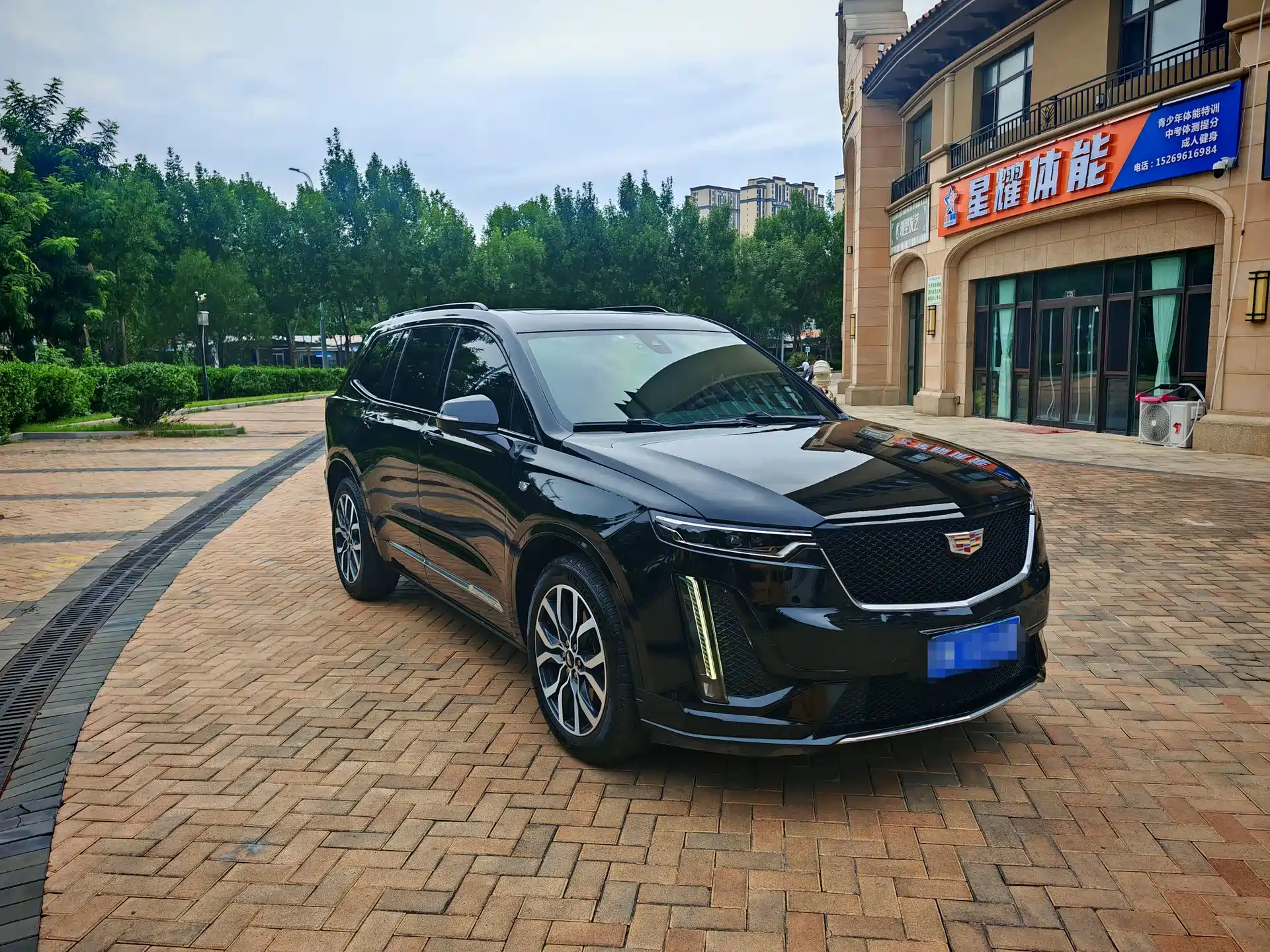 Фото 3 - Cadillac XT6