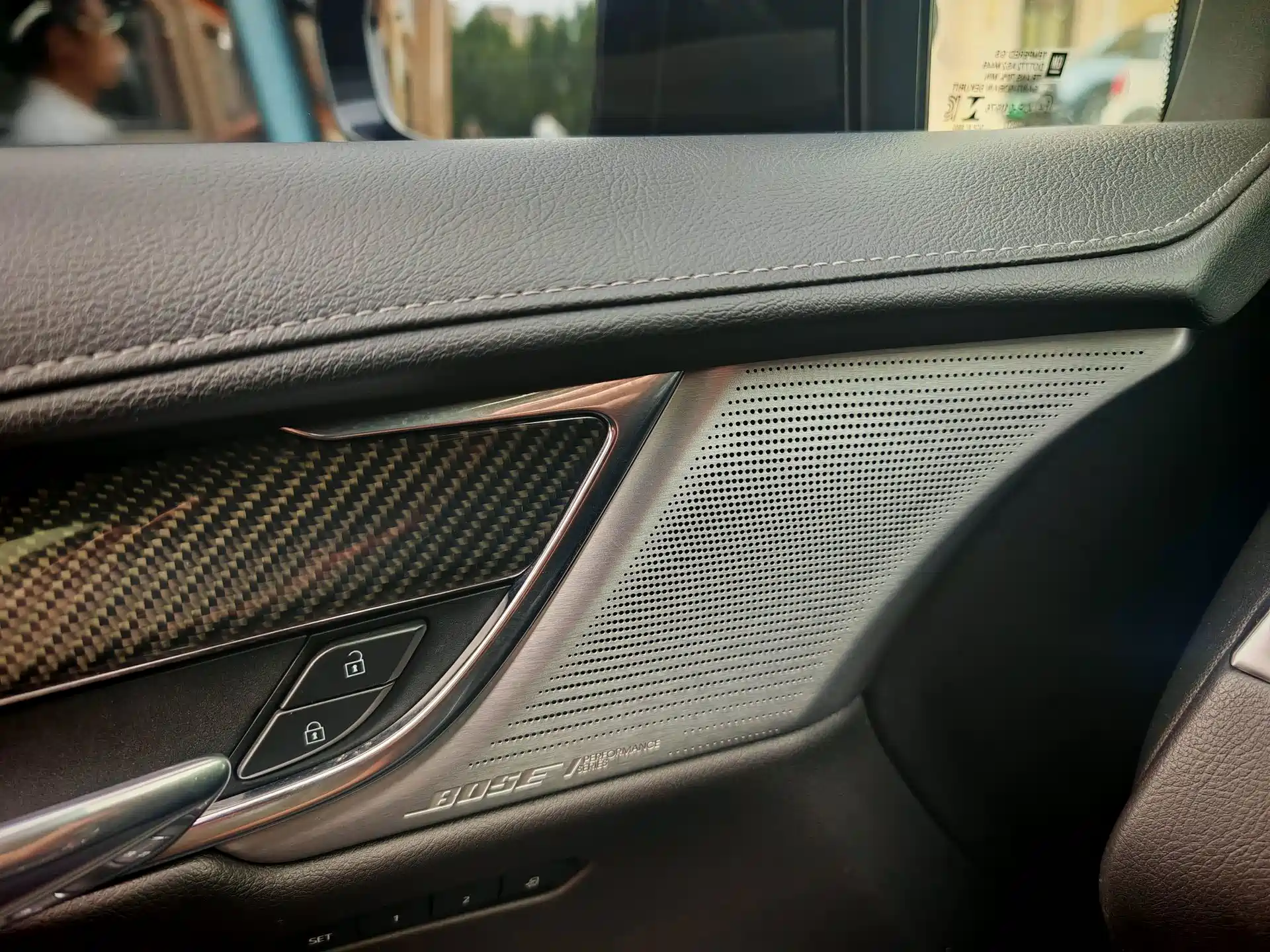 Фото 14 - Cadillac XT6