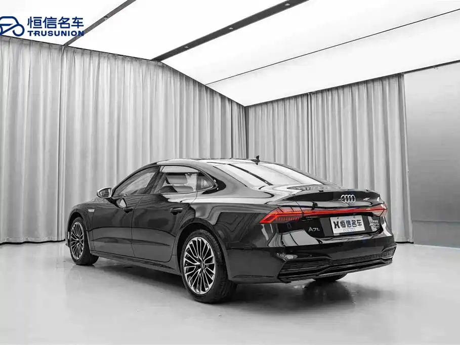 Audi A7L 2024 45 TFSI Luxury фото 7