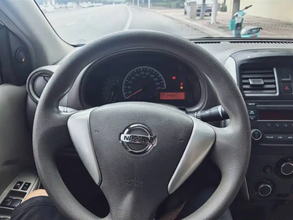 Nissan Sunny 2016 2016 1.5XE CVT Leading Edition