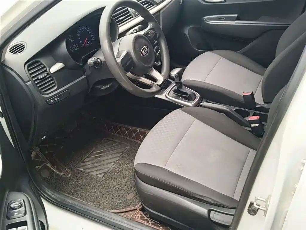 KIA K2