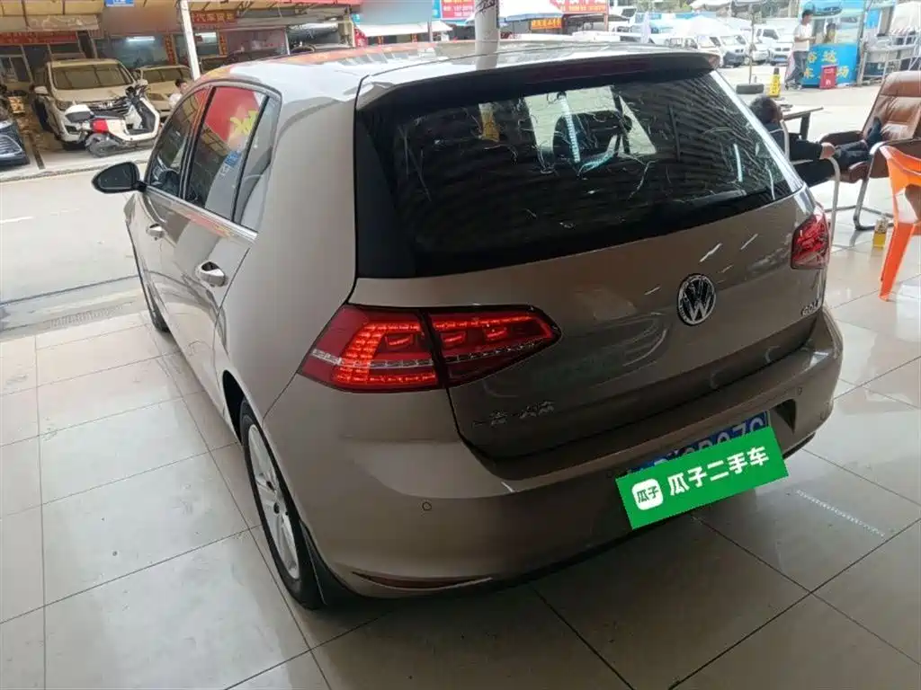 Volkswagen Golf 2016 1.6L Automatic Comfort фото 23