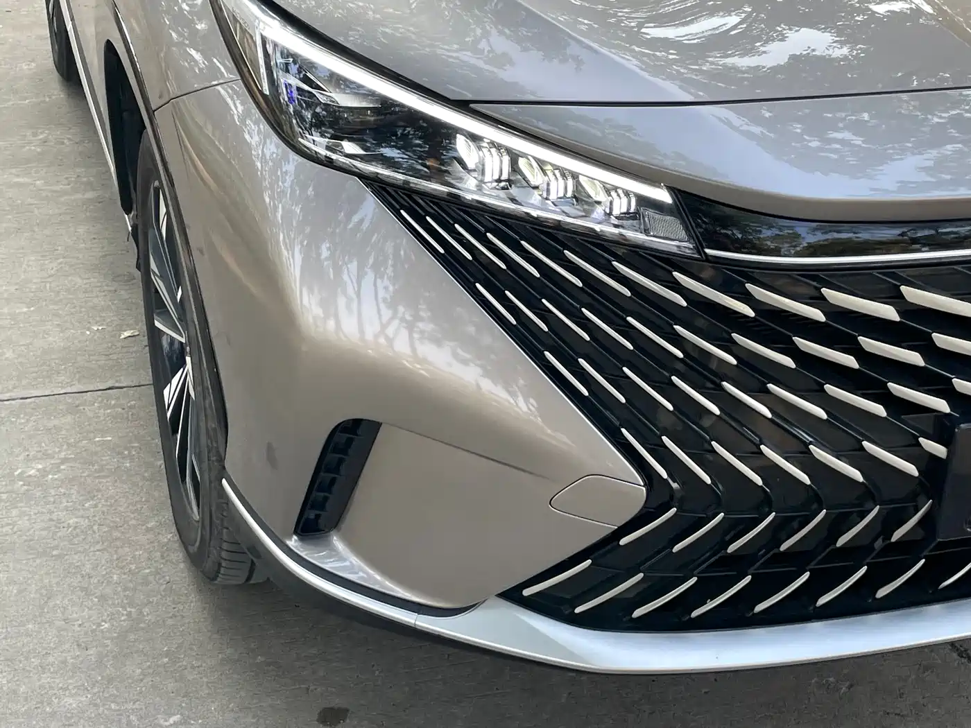 ROEWE RX5