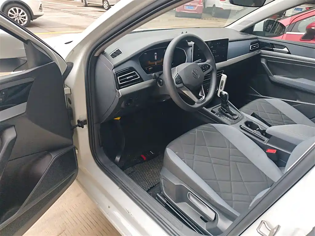 Volkswagen Lavida 2023 1.5L Auto Delight Edition фото 16