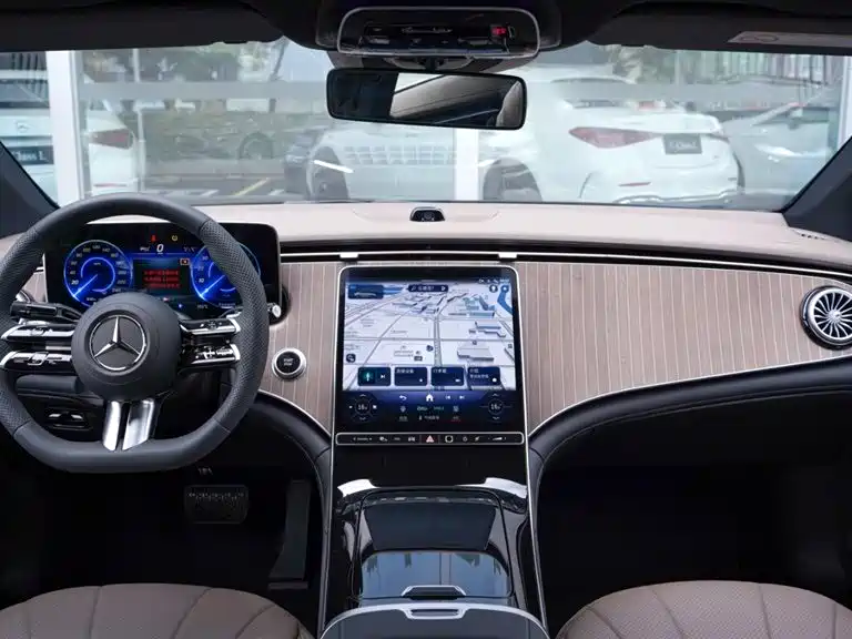 Mercedes-Benz EQE 2025 500 4MATIC Pioneer фото 7