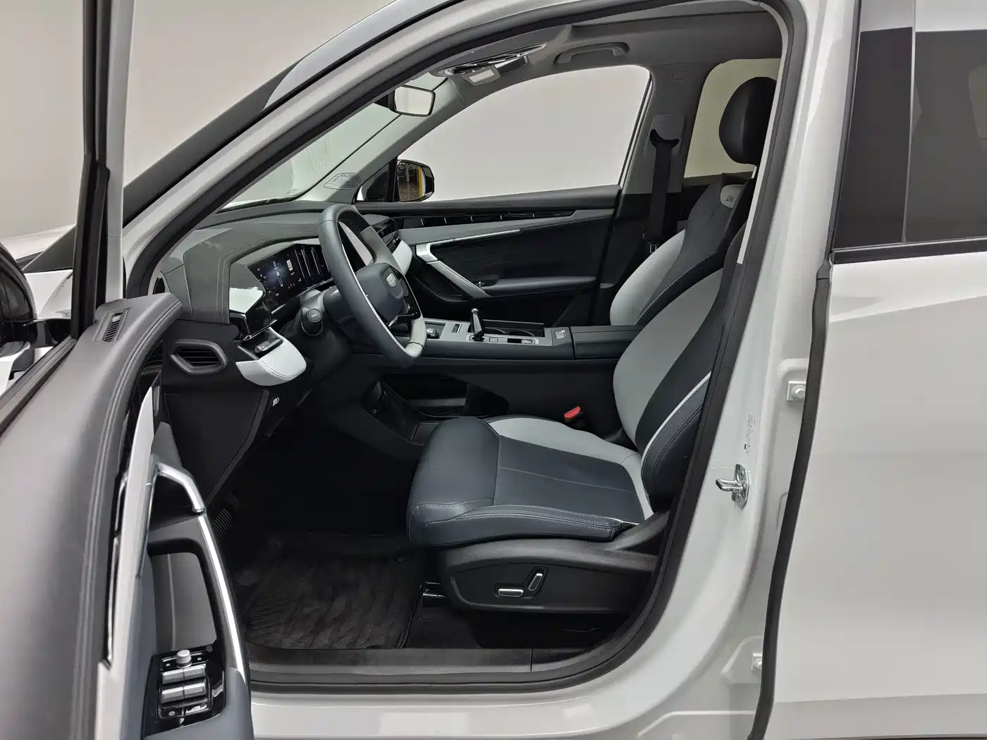 GEELY AUTOMOBILE BOYUE L