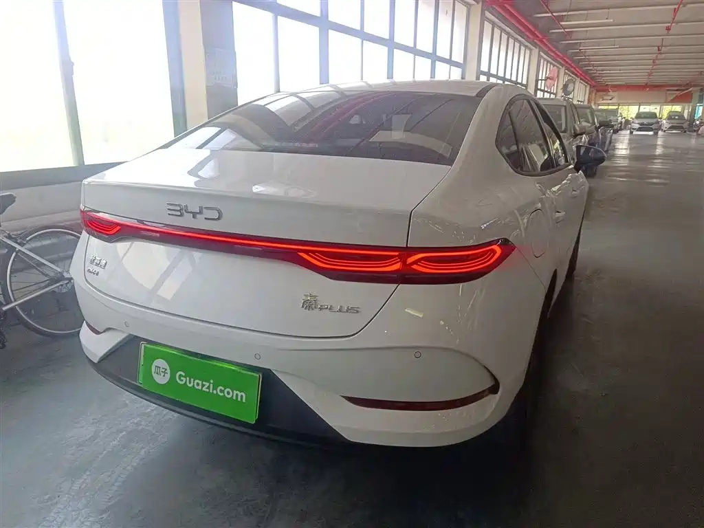 BYD Qin PLUS 2025 DM-i Smart Drive 55KM Leader фото 7