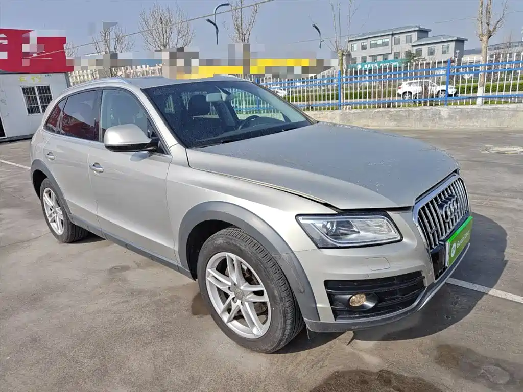 AUDI Q5