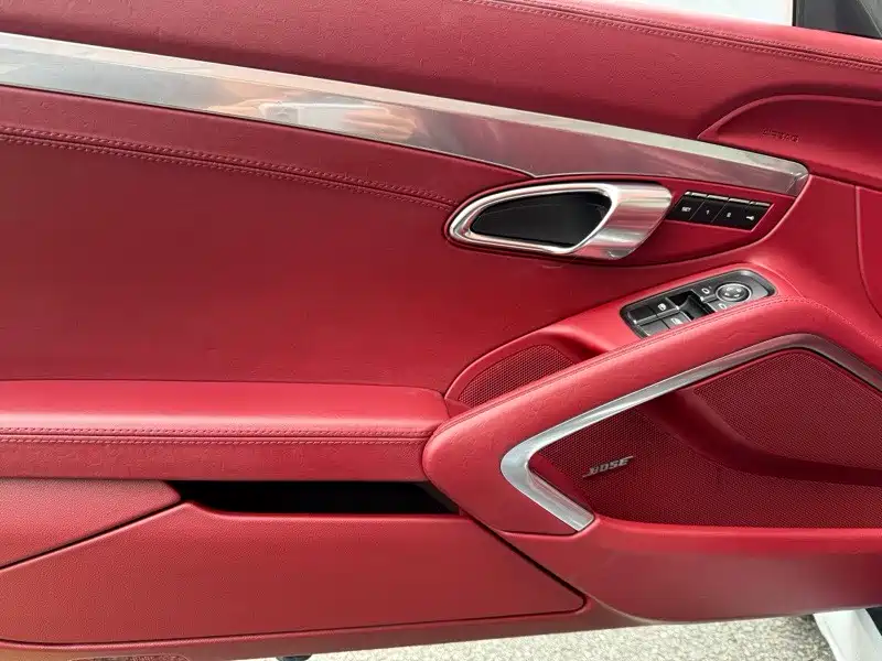 Porsche 718 2016 Boxster 2.0T фото 16
