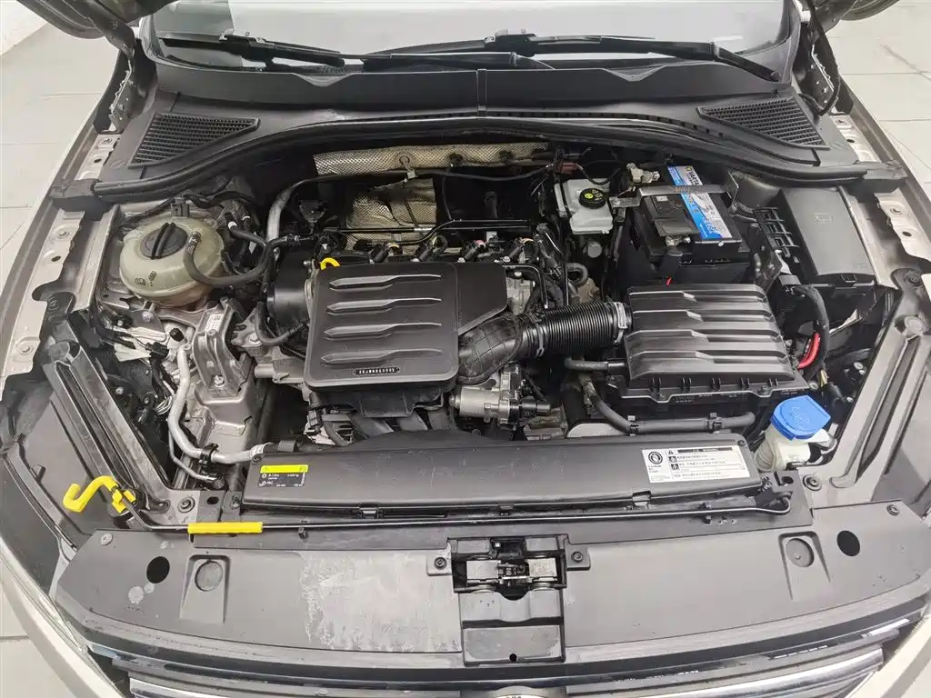 Volkswagen Bora 2019 1.5L Auto Fashion Model фото 6