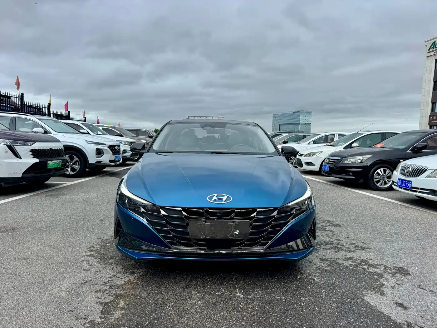 Hyundai Elantra 2021 1.5L CVT TOP Flagship Edition фото 2