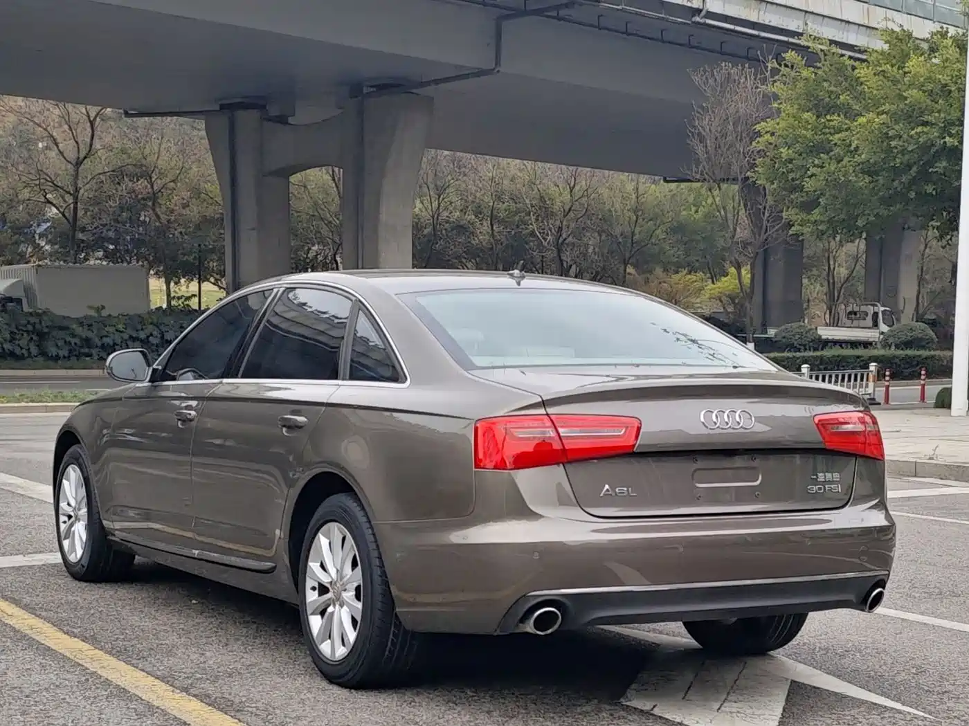 Audi A6L 2014 30 FSI Comfort фото 3