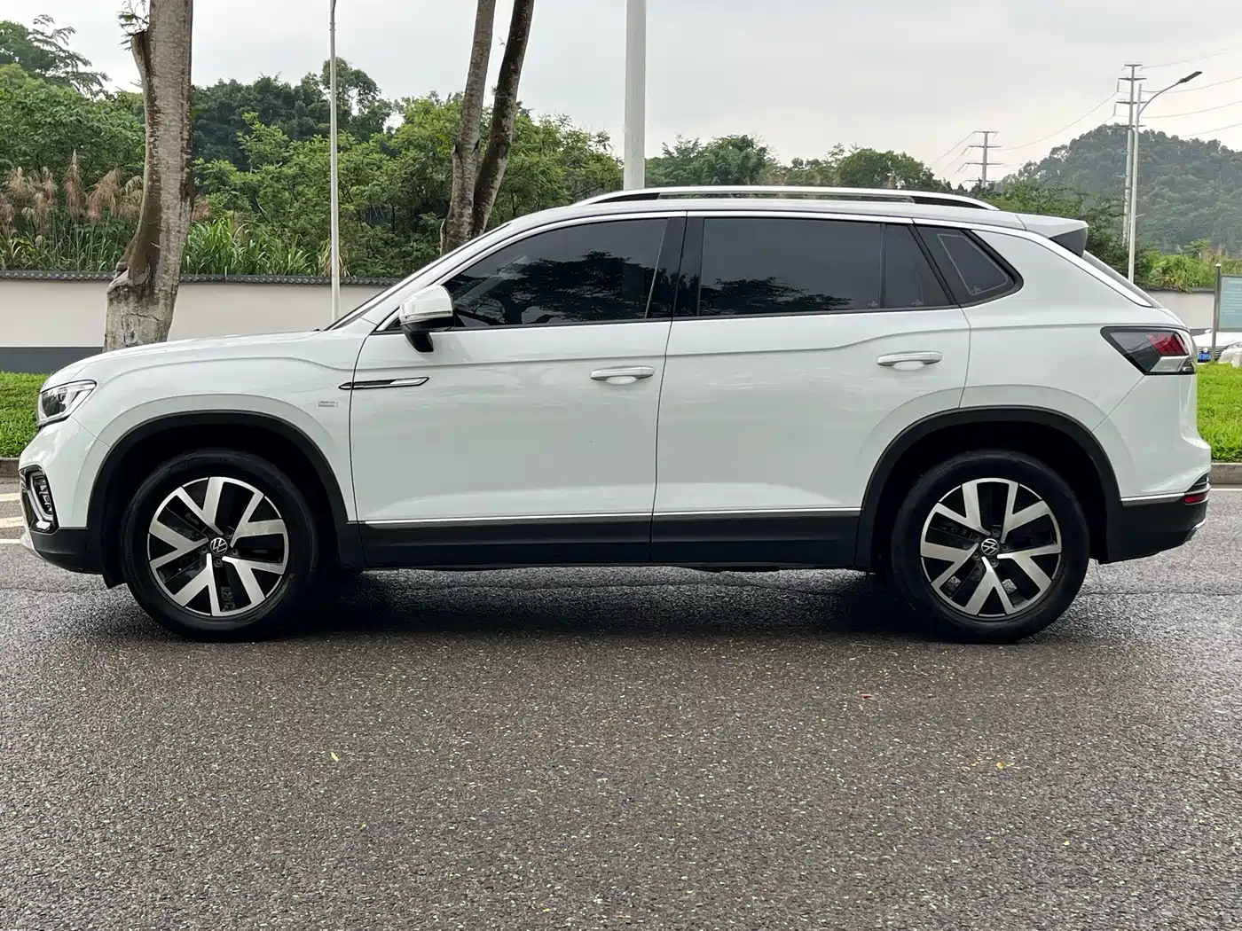 Volkswagen Tayron 2024 300TSI 2WD Luxury Plus Advanced фото 7