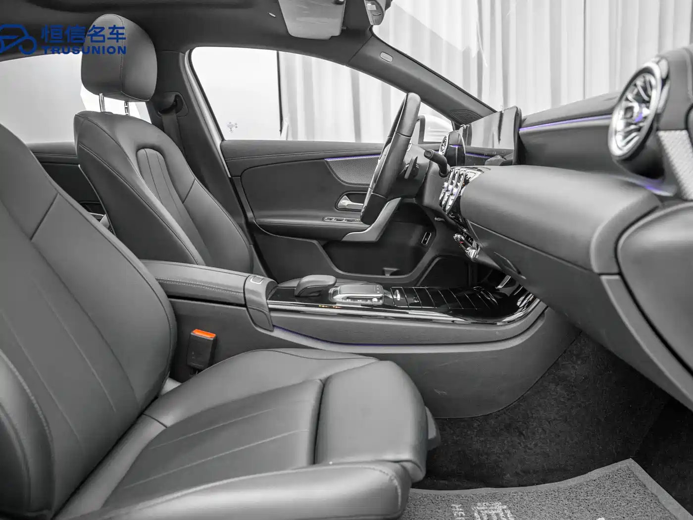 Mercedes-Benz A-Class 2022 A 180 L Sport Sedan фото 14