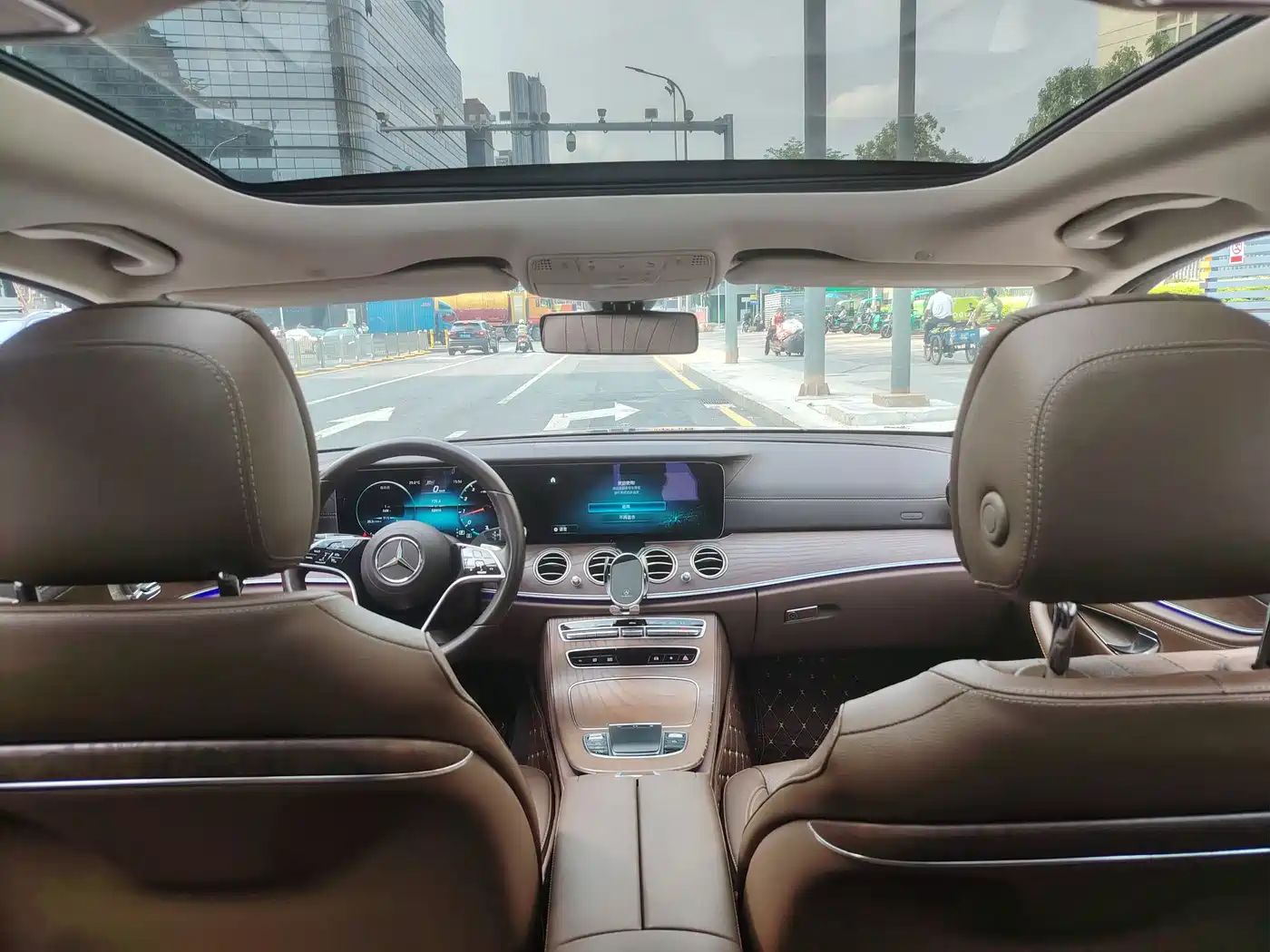 Mercedes-Benz E-Class 2021 E 300 L Fashion фото 14
