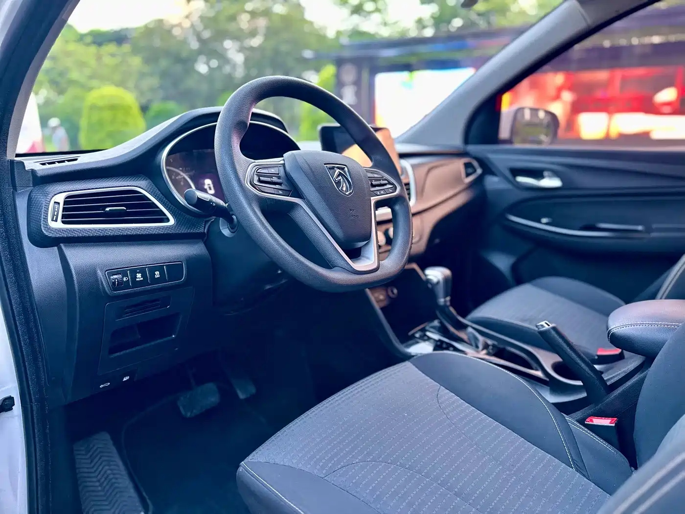 Baojun 730 2020 2019 1.5T CVT Fashion Edition 7-Seater China VI