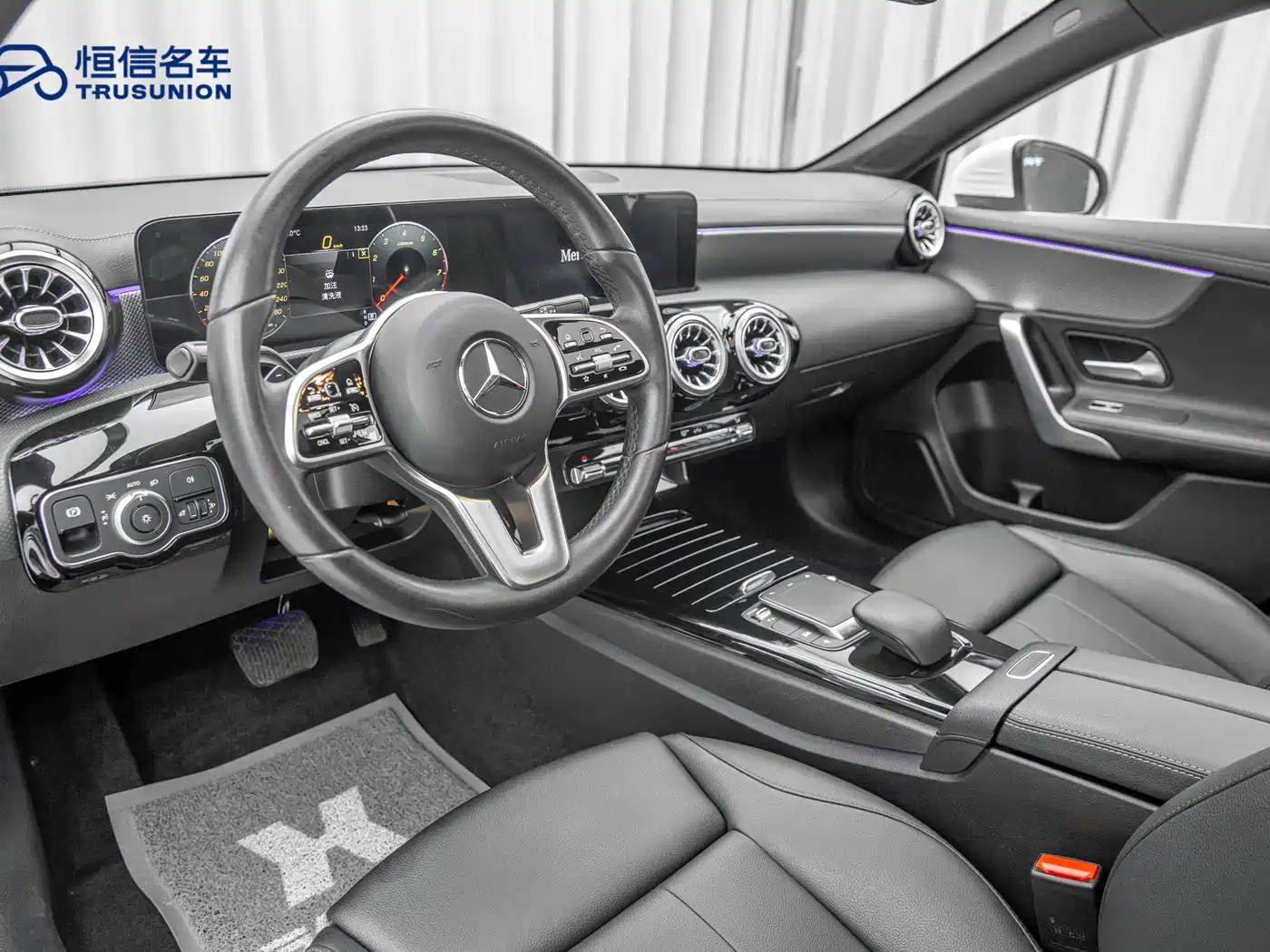 Mercedes-Benz A-Class 2022 A 180 L Sport Sedan фото 11