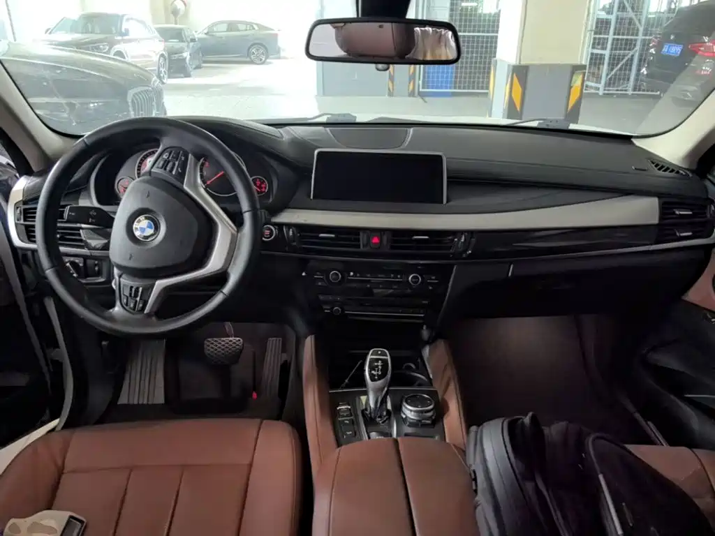 Фото 10 - BMW X6