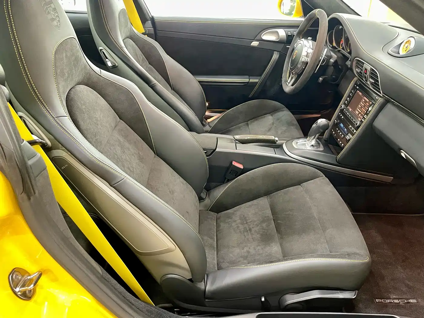 Porsche 911 2010 Carrera 4S 3.8L фото 10