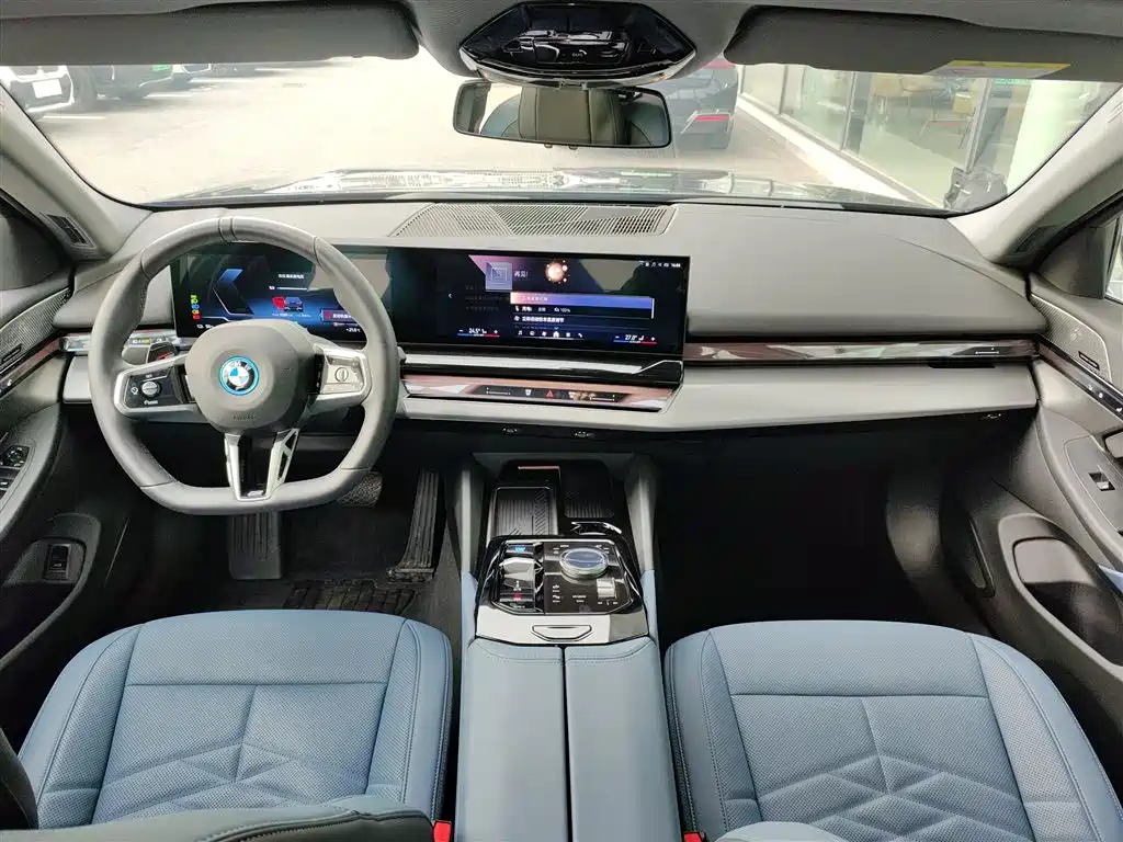BMW i5 2024 eDrive 35L M Sport Package фото 5
