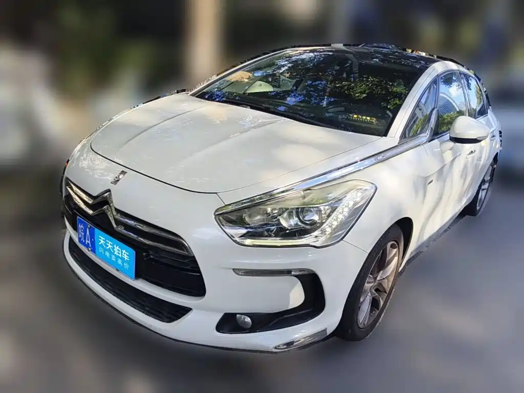 DS 5 2014 2013 1.6T Luxury THP160
