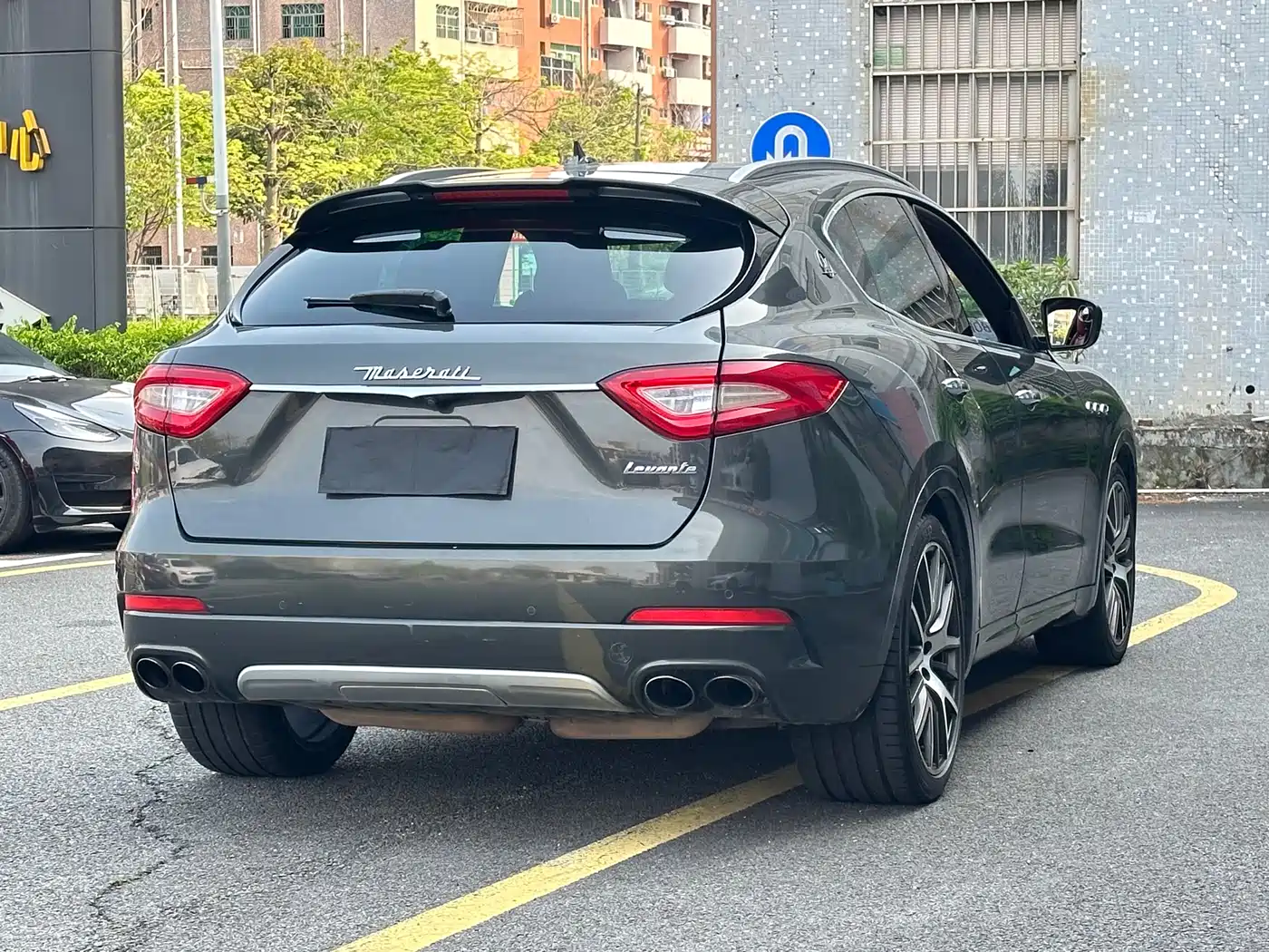 Maserati Levante 2016 3.0T Standard фото 9