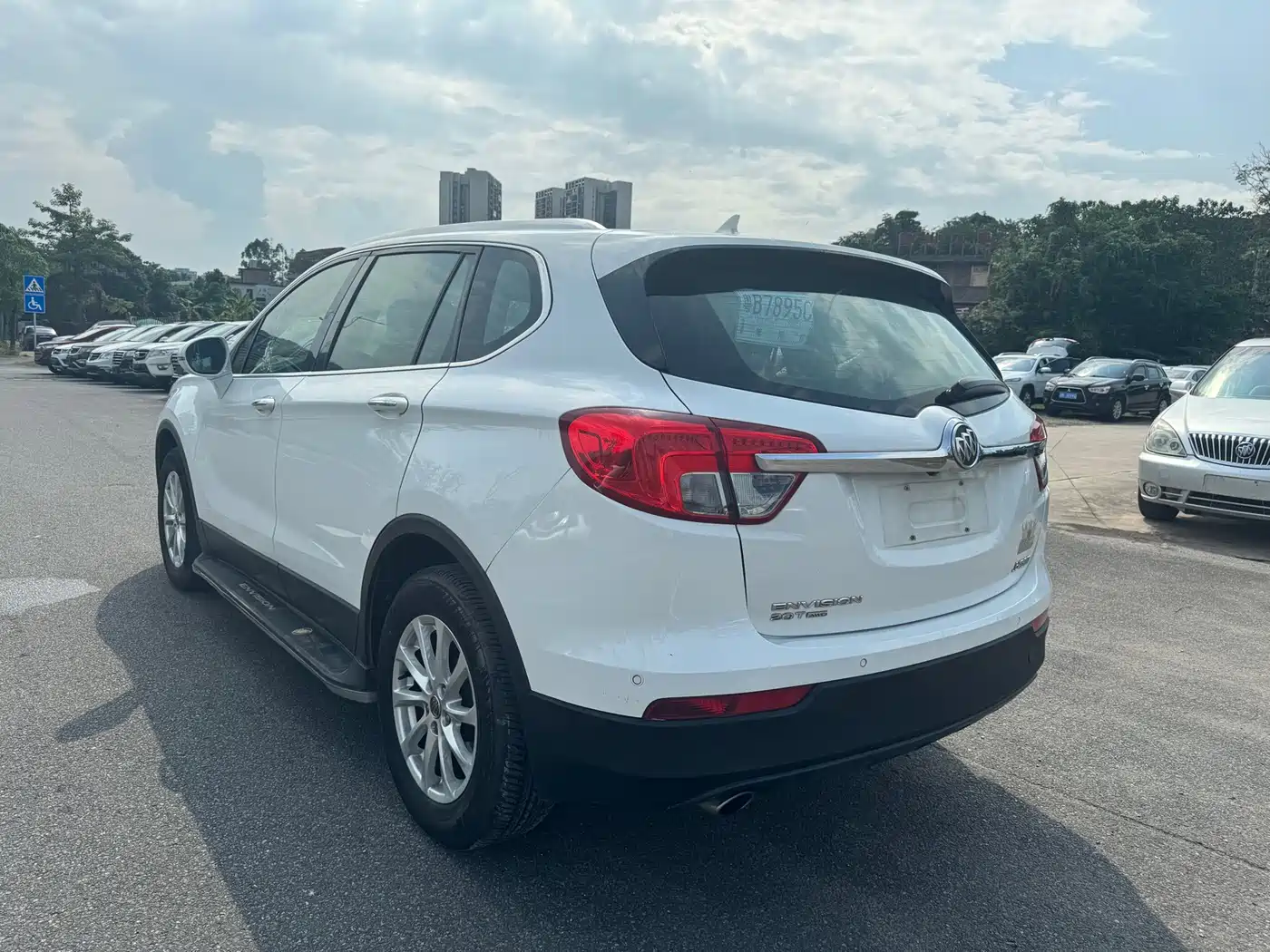 Фото 4 - Buick Envision Plus