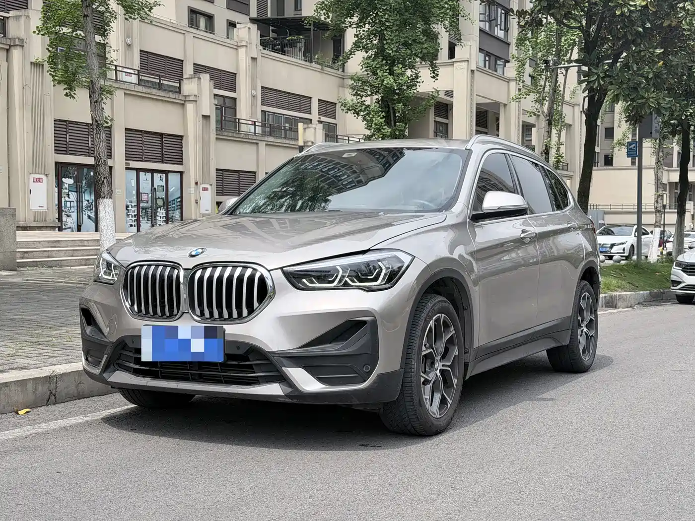 BMW X1 2022 sDrive25Li Leading