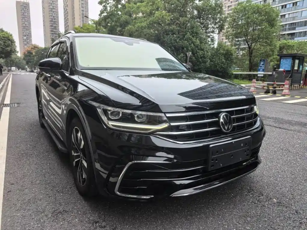 Фото 3 - Volkswagen Tiguan L